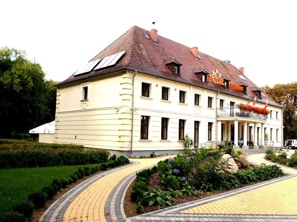 Hotel Swietoborzec Łobez Exterior foto